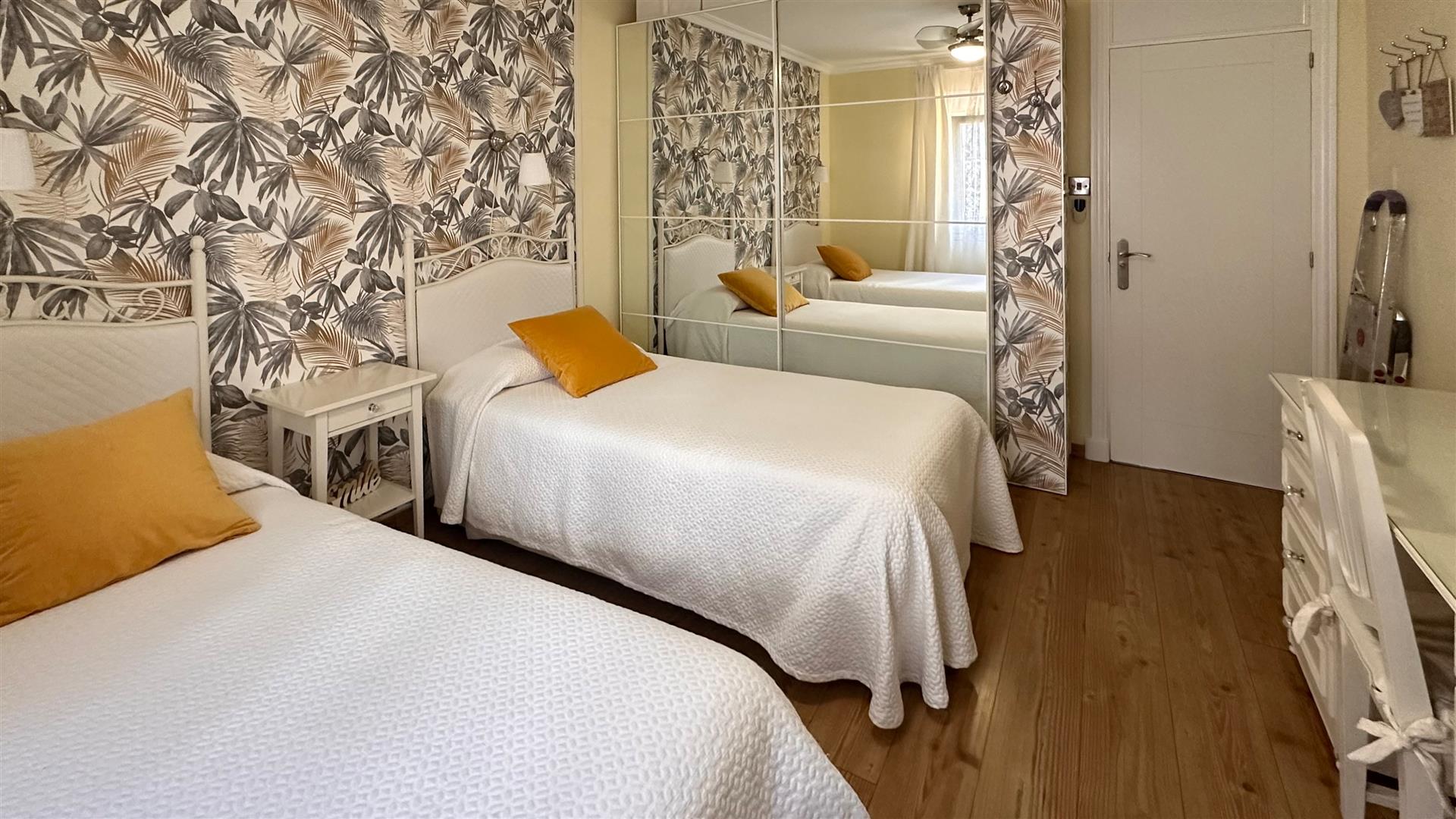 Image of Apartment - 2 Bedrooms - 2 Bathrooms for Sale in Gardiner's View-Gibraltar, Image 14